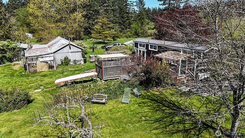3rd image of 5178 Orcas Road