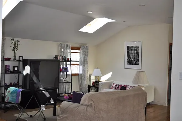 Rented by Corcoran | media 20