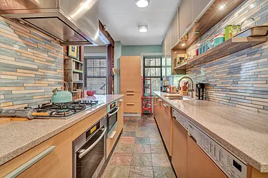 Rented by Avi Nash Associates