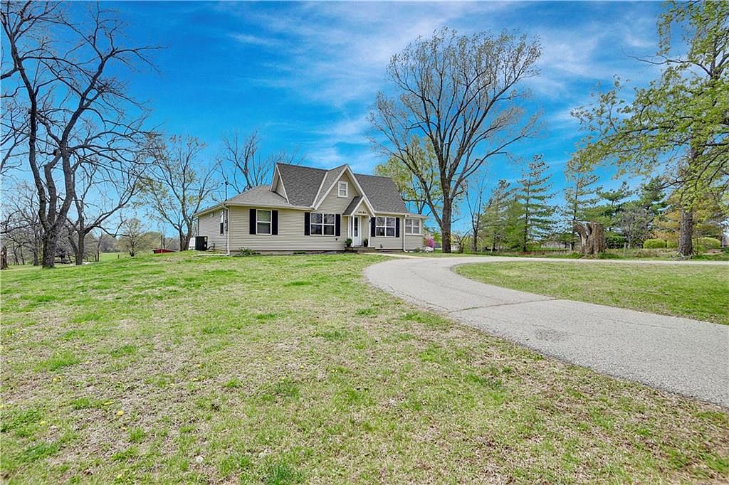 19095 W 199th St, Spring Hill, KS 66083 | Zillow