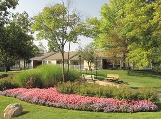 1691 Cliffview Dr, Rochester Hills, MI 48306