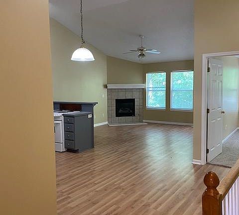2nd image of 1803 Glenn Hendren Dr