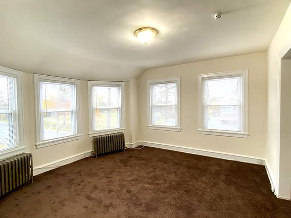 3rd image of 300A W 31st St