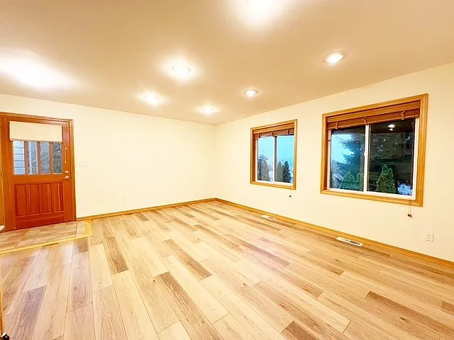 18533 Skog Ct NE — Photo 13