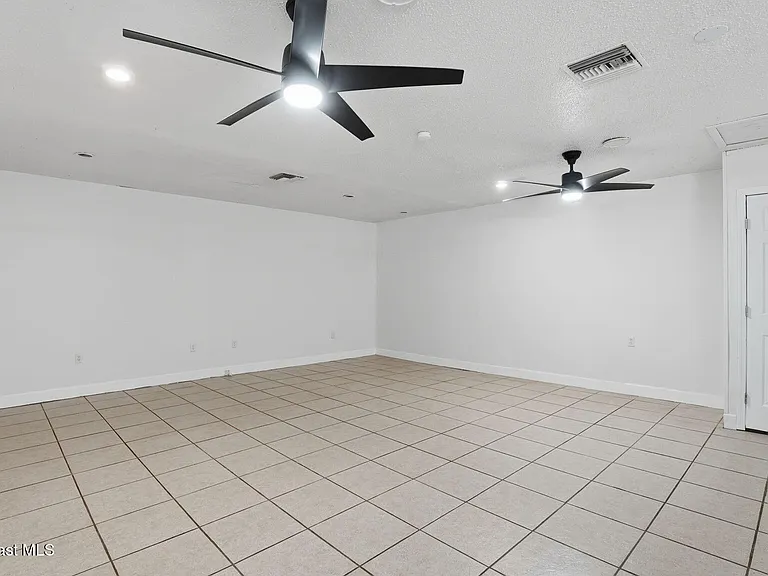 5950 Ackard Ave — Photo 18