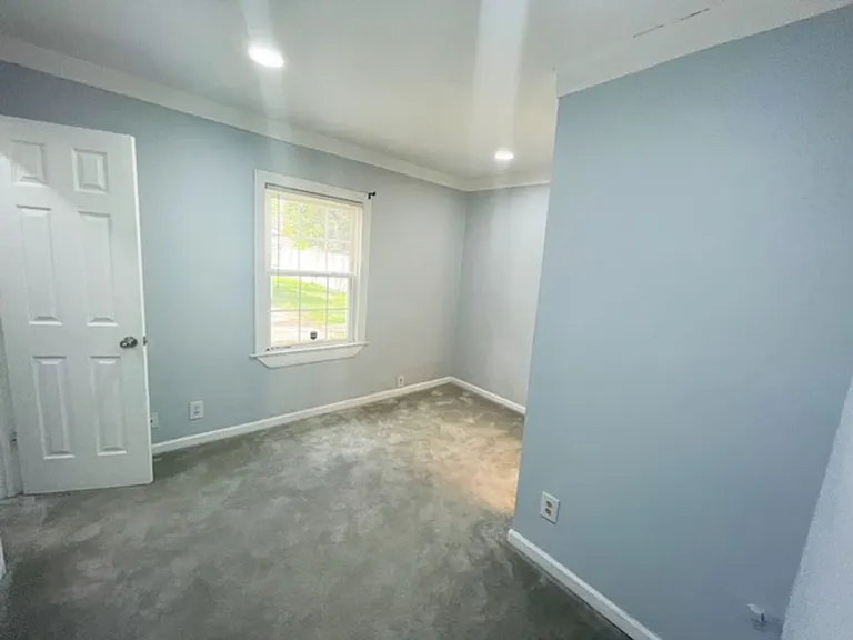 1529 Summit Ave — Photo 10