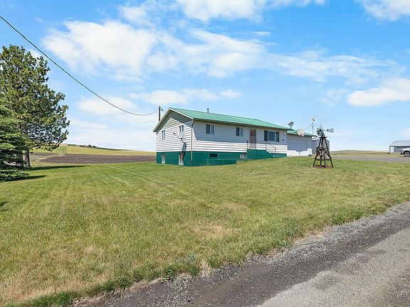 2nd image of 1266 Meadow Creek Rd