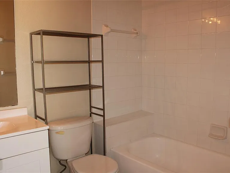 5016 Misty Canal Pl — Photo 12