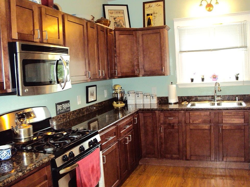 2nd image of 2593 4th St
