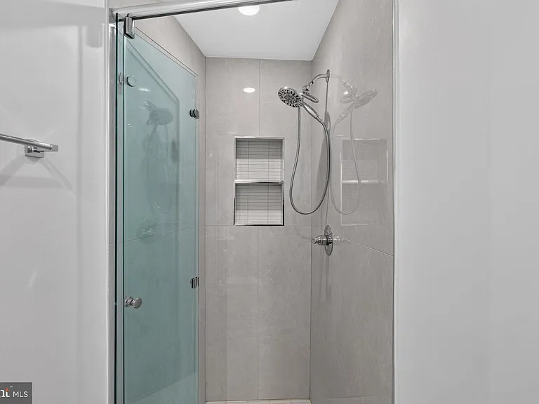 1650 Columbia Rd NW #401 — Photo 17