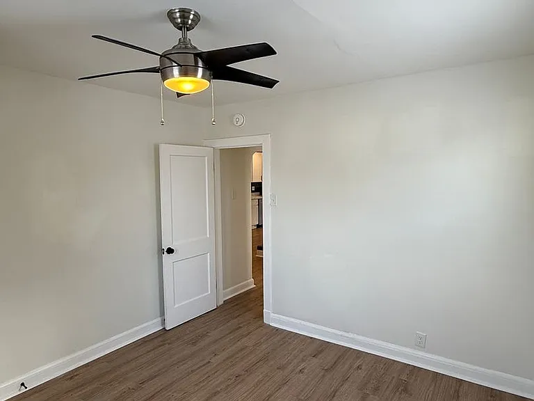 511 Riverside Rd — Photo 8