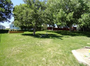 201 N Taylor Ave, Pierre, SD 57501