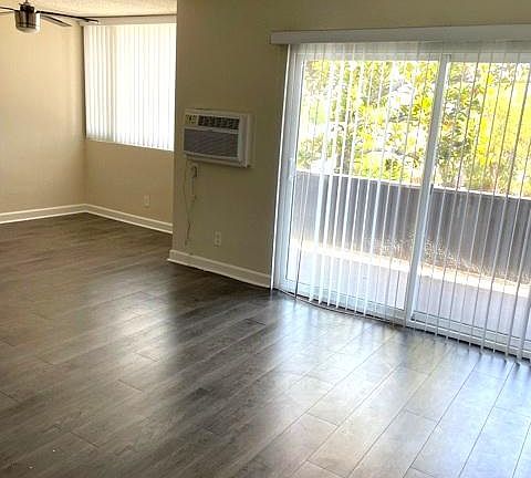 5th image of 17938 Burbank Blvd #3166