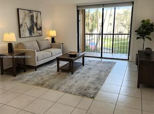 8075 SW 107th Ave APT 215, Miami, FL 33173