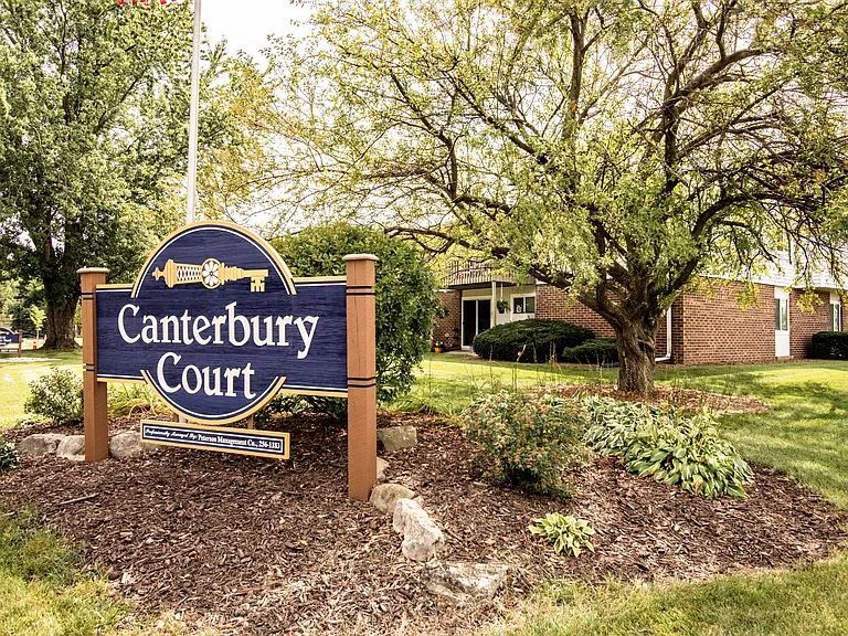 Canterbury Court Apartments — Photo 2