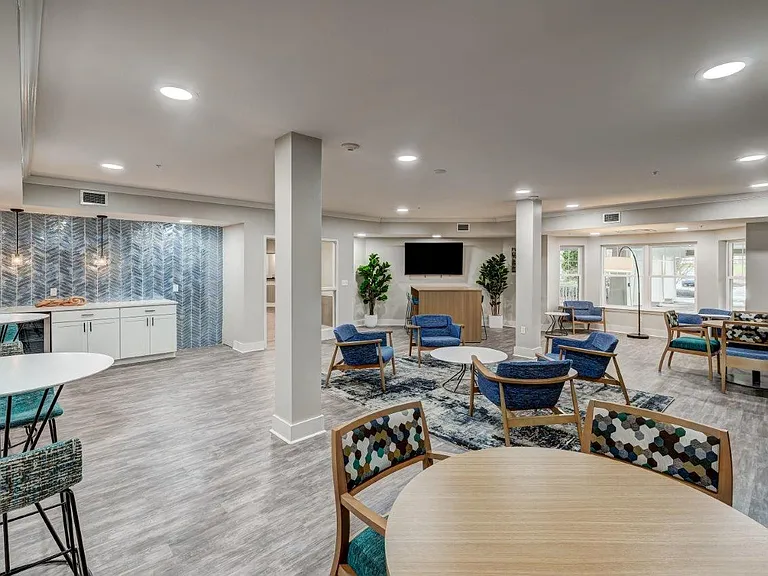 Greenwood Cove Apartment Homes — Photo 18