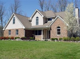 8685 Spring Valley Ln, Brighton, MI 48114