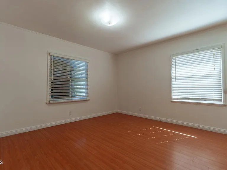 2395 Roanoke Rd — Photo 11