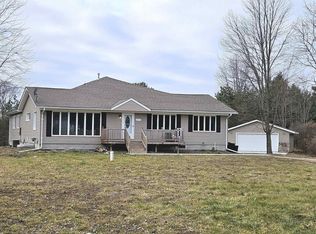 4375 Valencia Dr, Capac, MI 48014