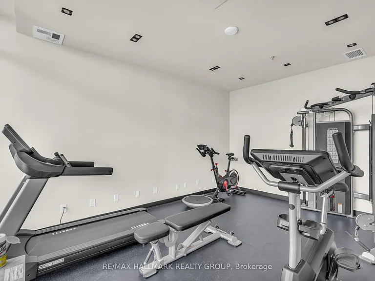 203 Catherine St #601 — Photo 32