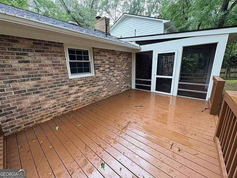 196 Avalon Dr — Photo 11