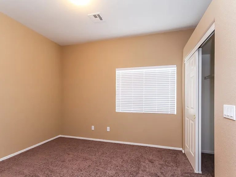 5136 Marsh Butte St — Photo 10