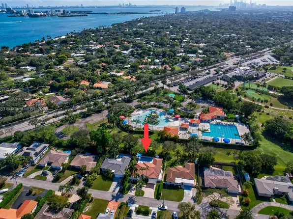 1080 NE 104th St, Miami Shores, FL 33138
