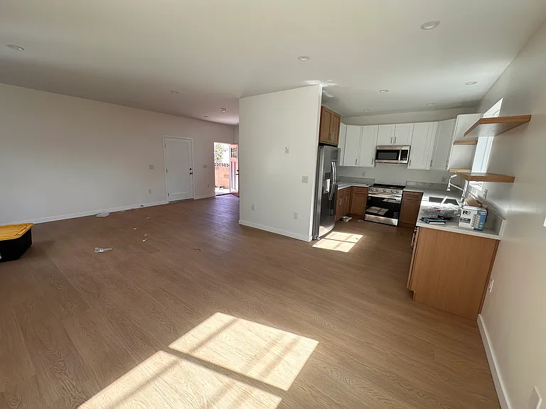 8333 Quartz Ave — Photo 3