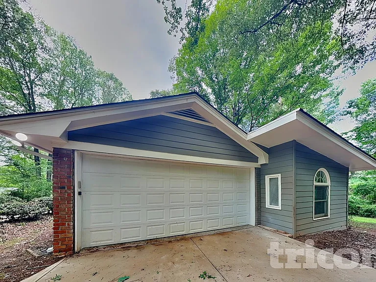 197 Highland Hills Rd — Photo 17