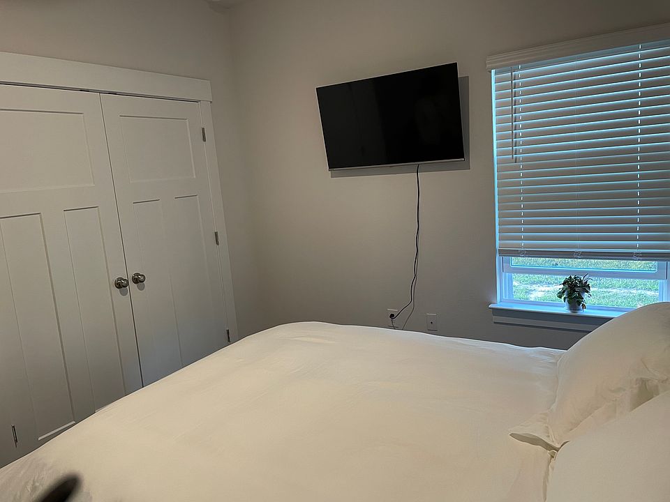 2nd image of 3599 Sailfish Dr