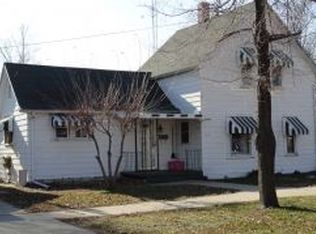 104 W Saint Louis St, Knox, IN 46534