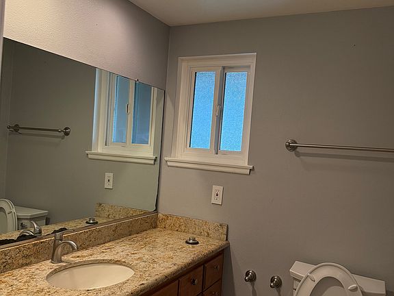 5th image of 4561 Mimosa Dr