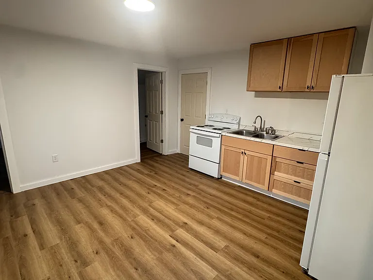 1530 W Euclid Ave #A — Photo 3