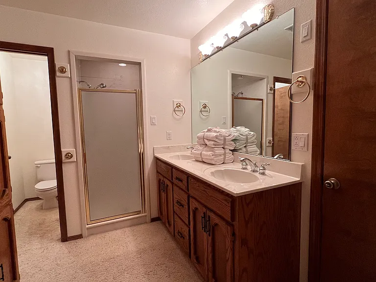 8 Walking Cane Ln — Photo 23