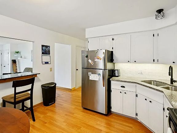 4th image of 3401 Garfield St NE #1