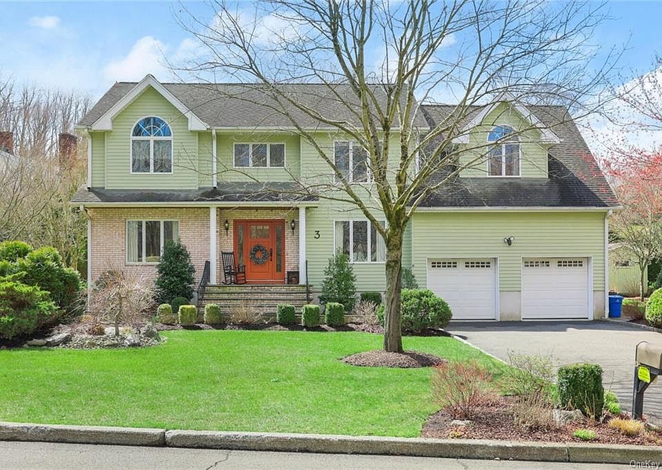 1st image of 3 Country Club Ln