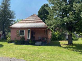 421 Grove St, McCloud, CA