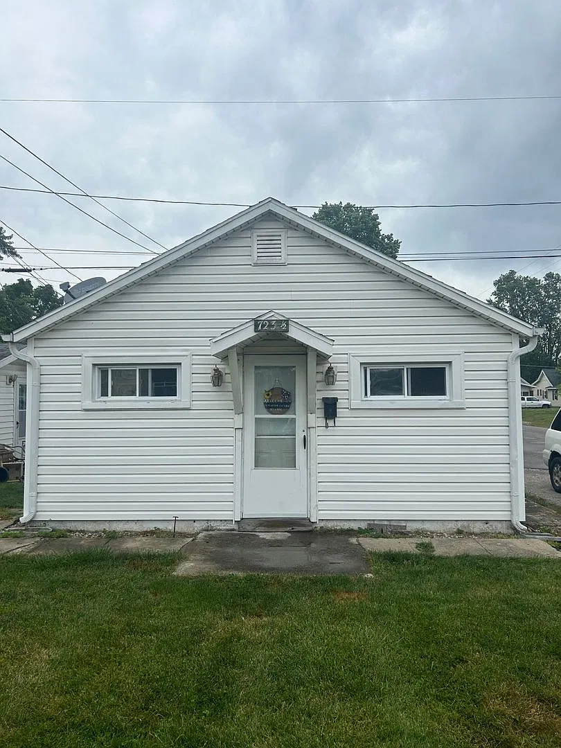 723 E 30th Street — Photo 2