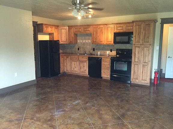 5th image of 17 Highland Cove Dr