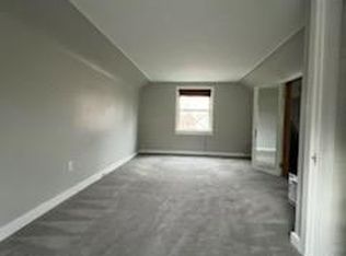 503 S Pine St, Fenton, MI 48430
