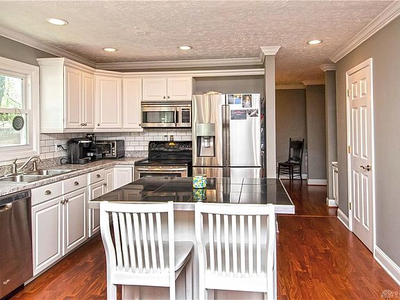 4th image of 4429 Pinebrook Ct