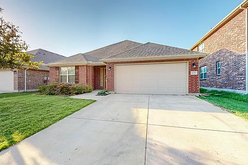 4728 Meadow Green Trl Photo 1