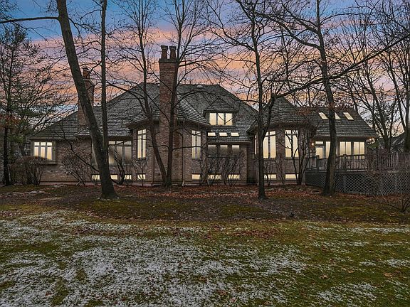 4th image of 14 Briarwood Ln