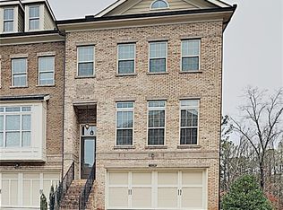 1028 Township Sq, Alpharetta, GA 30022