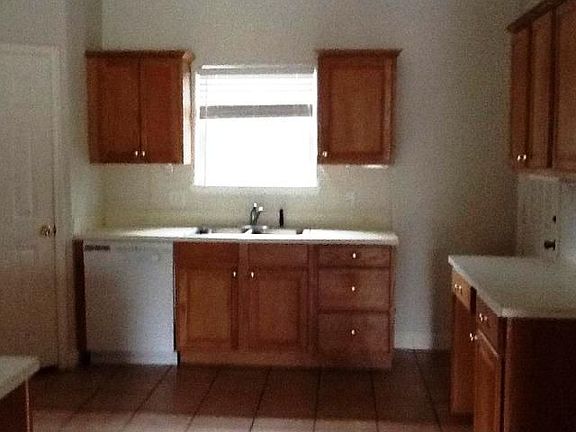 2nd image of 105 Avalon Ct