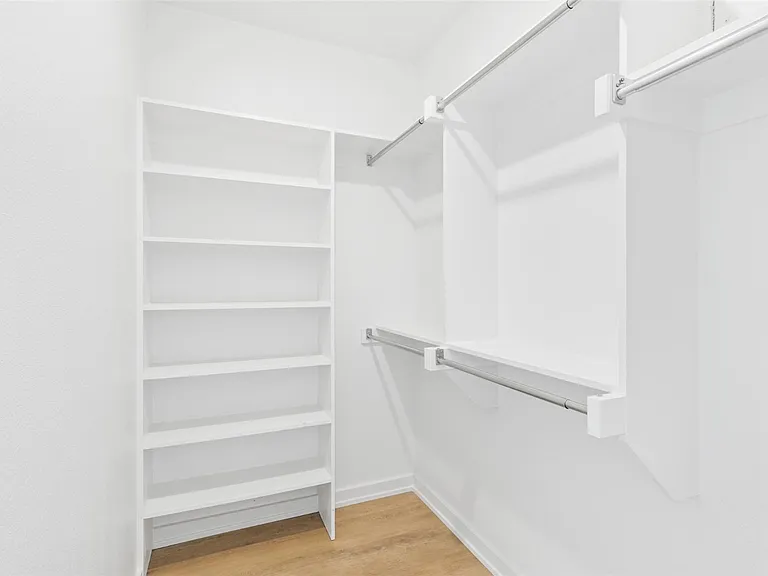 6012 Hudson St #3 — Photo 15