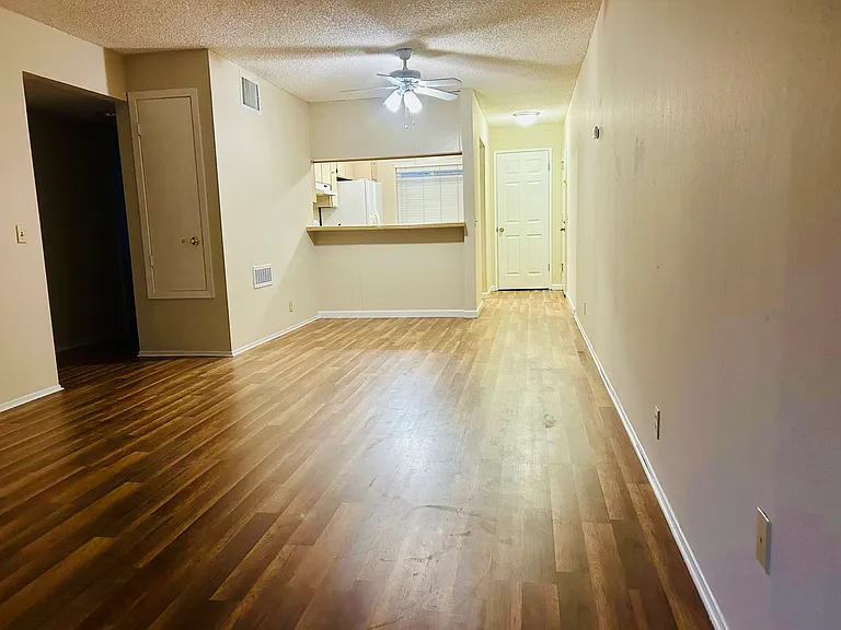 2525 Walters Way #4 — Photo 16