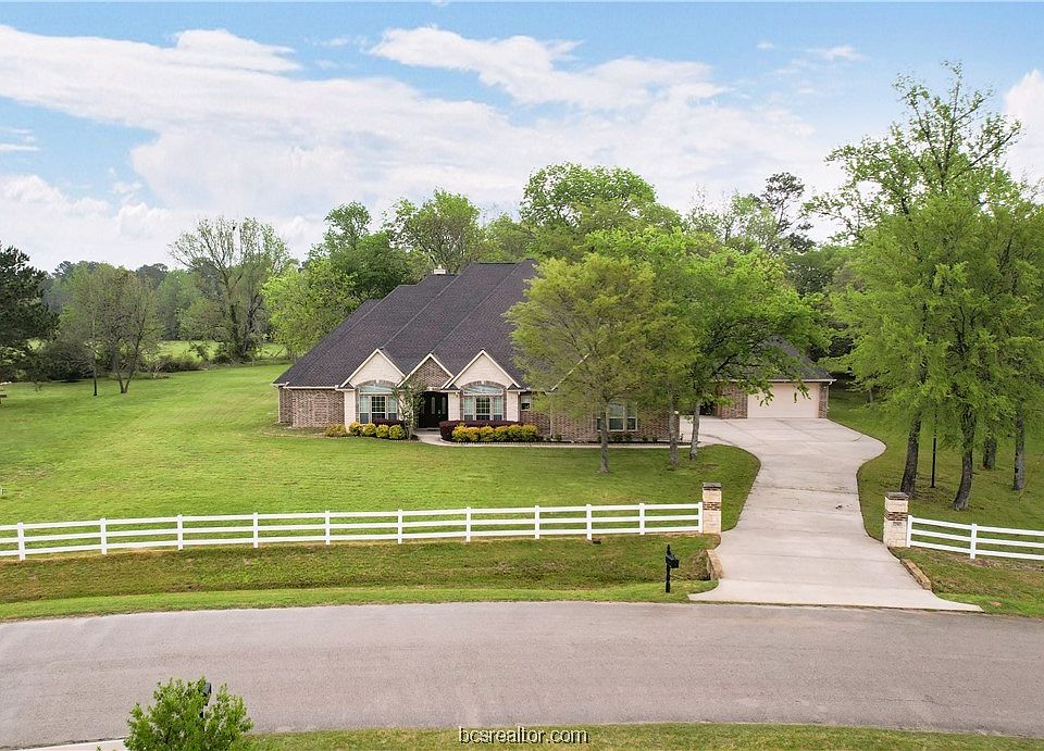 1st image of 32503 Tall Oaks Way