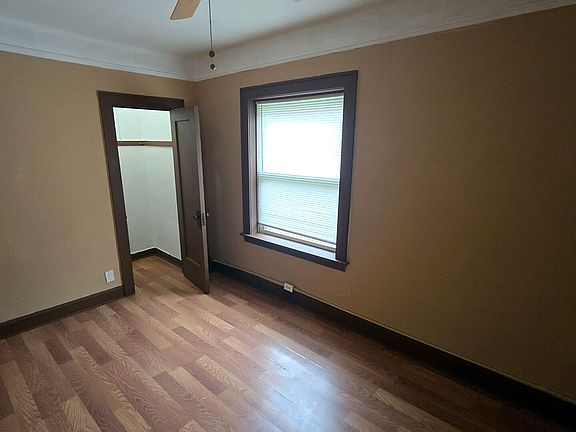4th image of 4924 W Adams St