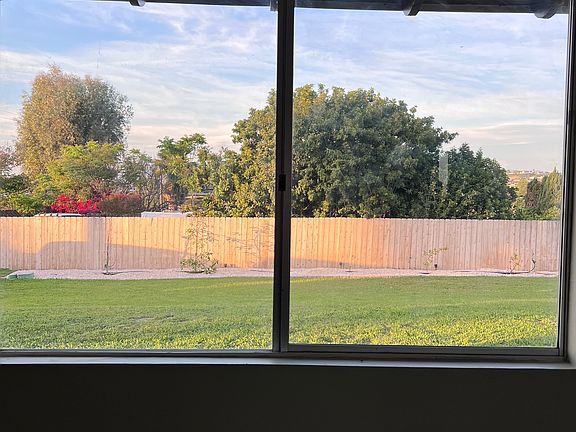 4th image of 3243 Oleander Ave